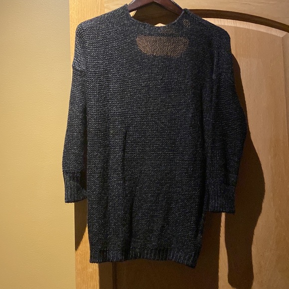 Eclipse criss cross sweater. - Picture 2 of 3